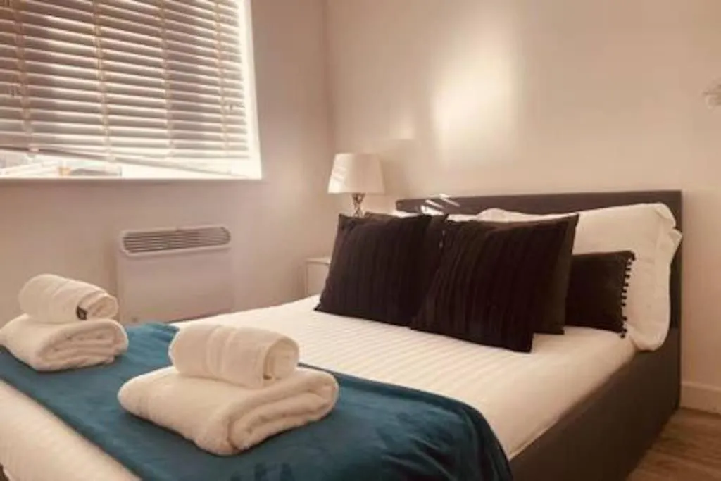 Modern 1 Bed Flat In Hackney With Parking Apartment London