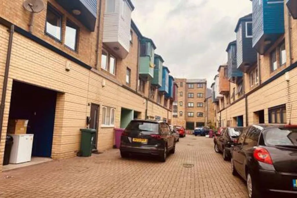 Modern 1 Bed Flat In Hackney With Parking Apartment London United Kingdom