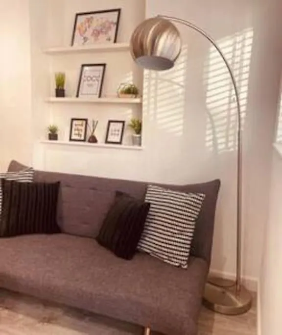 Modern 1 Bed Flat In Hackney With Parking Apartment London