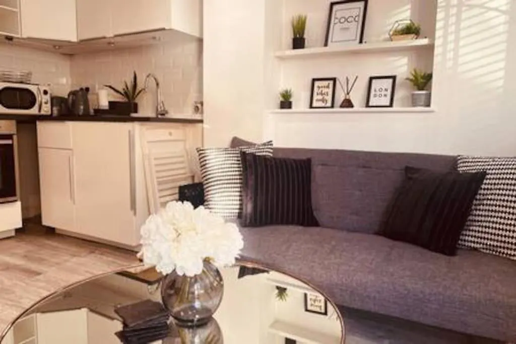 Апартаменты Modern 1 Bed Flat In Hackney With Parking Лондон Великобритания