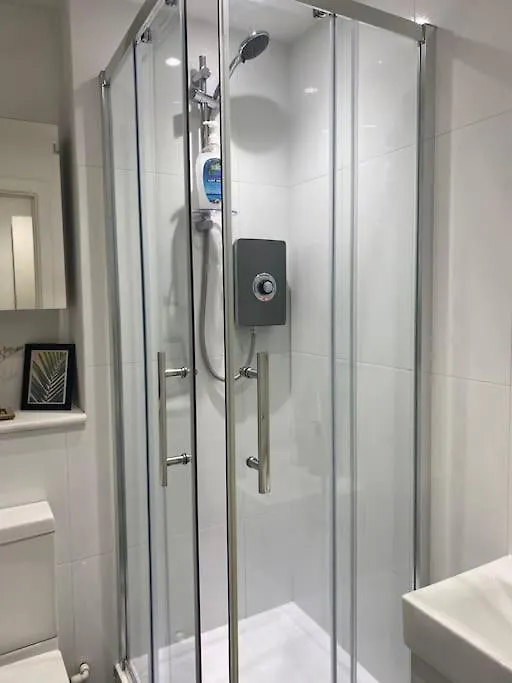 Апартаменты Modern 1 Bed Flat In Hackney With Parking Лондон